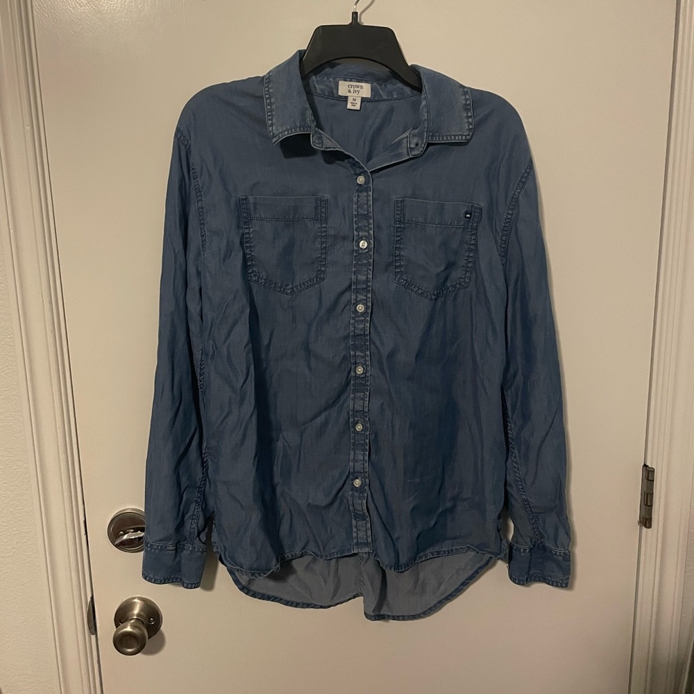 Crown & Ivy Blue Casual Button Down Shirt